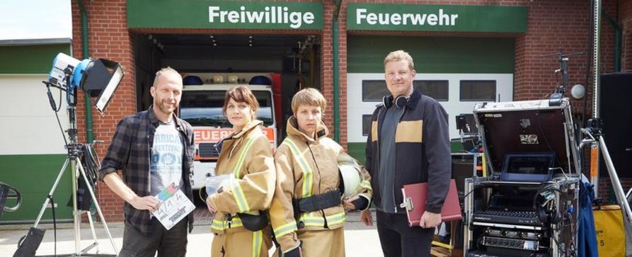 „Brandheißer Einsatz“: Nadja Becker und Katja Danowski werden Feuerwehrfrauen – Neue ARD-Reihe für den Freitagabend – Bild: ARD Degeto/​Andrea Küppers