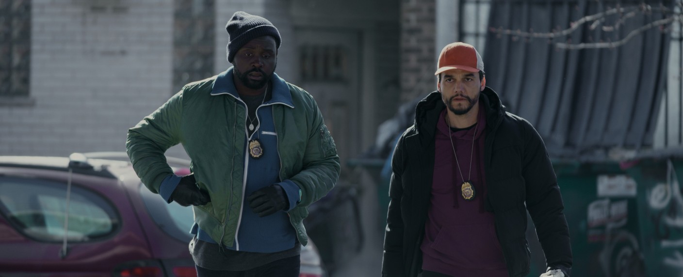 [UPDATE] Trailer zu Ridley Scotts („Gladiator II“) Krimiserie „Dope Thief“ enthüllt – Achtteiler basiert auf Dennis Tafoyas gleichnamigem Roman – Bild: Apple TV+