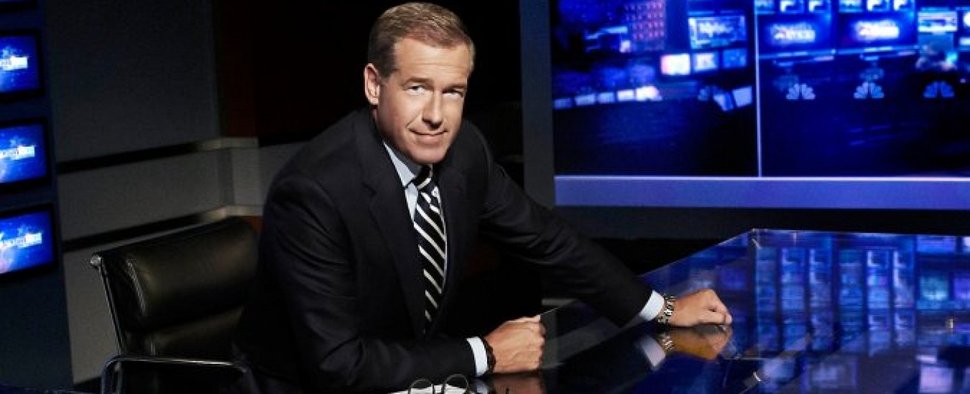 Brian Williams im Studio der „Nightly News“ – Bild: NBC