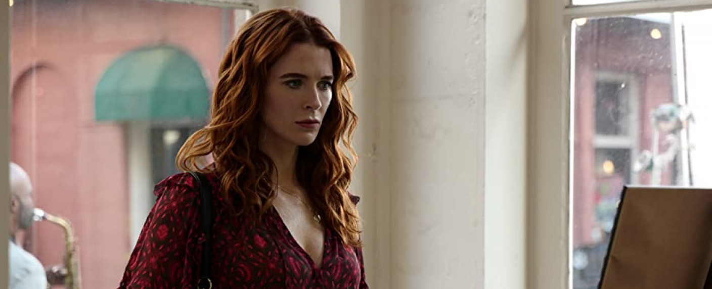 „Batwoman“ findet Poison Ivy in Bridget Regan („Jane the Virgin“) – Batmans giftige Gegenspielerin kehrt nach Gotham zurück – Bild: Paramount Television Studios