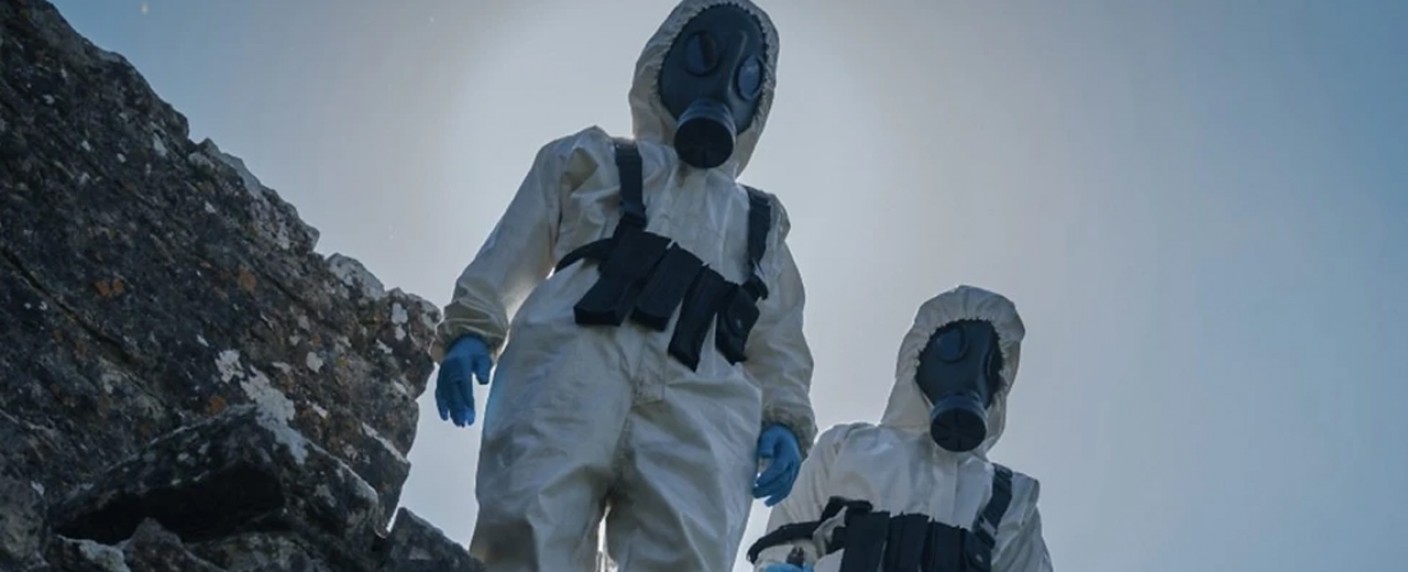 „Wolf“: Trailer stellt prominent besetzten Horrorkrimi von „Sherlock“-Macher vor – Mit Sacha Dhawan („Doctor Who“) und Iwan Rheon („Game of Thrones“) – Bild: BBC