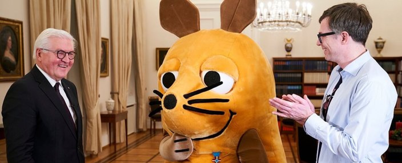 Bundesverdienstorden für Ralph Caspers und „Die Maus“ – Hohe Auszeichnung für „Wissen macht Ah!“- und „Quarks“-Moderator – Bild: WDR/​BPA/​Henning Schacht