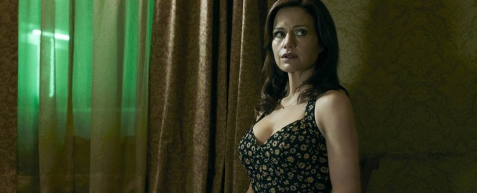 Carla Gugino in „Wayward Pines“ – Bild: FX Productions