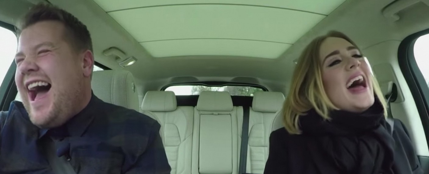 „Carpool Karaoke“: Apple sichert sich Rechte an Auskopplung des viralen „Late Late Show“-Hits – US-Sender Spike bestellt weiteres Karaoke-Format – Bild: CBS/​YouTube/​Screenshot