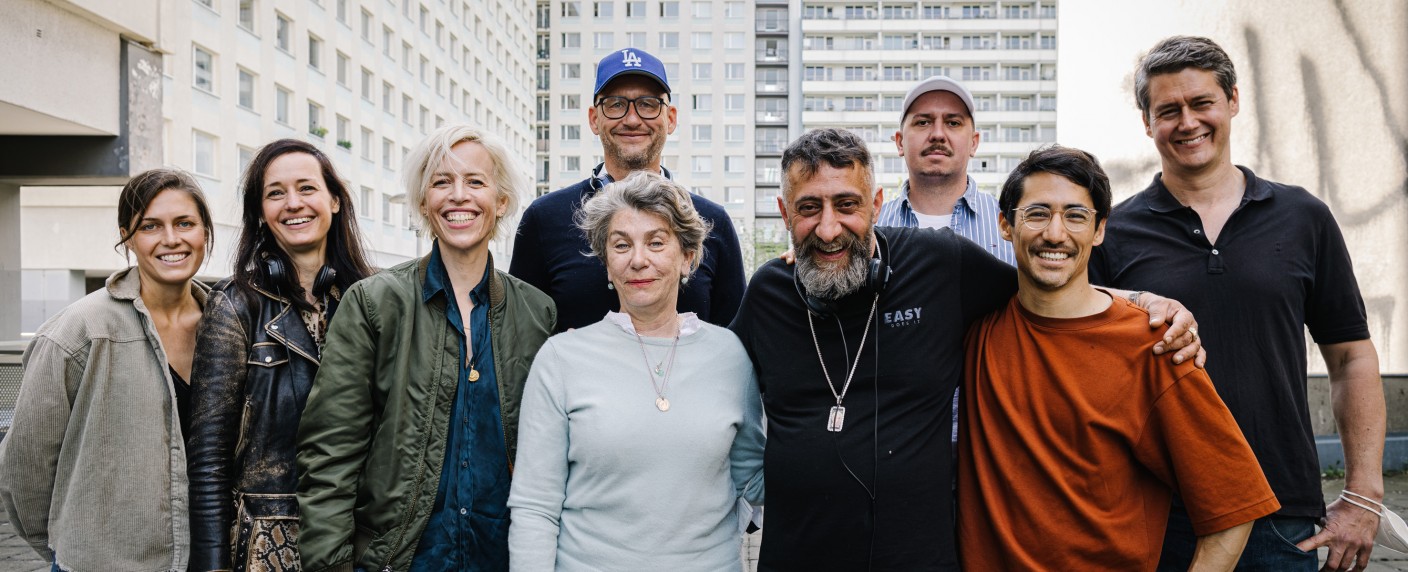 „Asbest“: „4 Blocks“-Star in prominent besetzter Gefängnisserie – Neue ARD-Serie entsteht in Berlin – Bild: ARD Degeto/​Mirza Odabasi