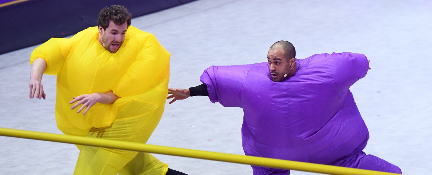 „CATCH!“: Luke Mockridges Fangen geht in Serie – Neue Ausgaben der mit Grimme-Preis prämierten Sat.1-Show – Bild: Sat.1/​Willi Weber