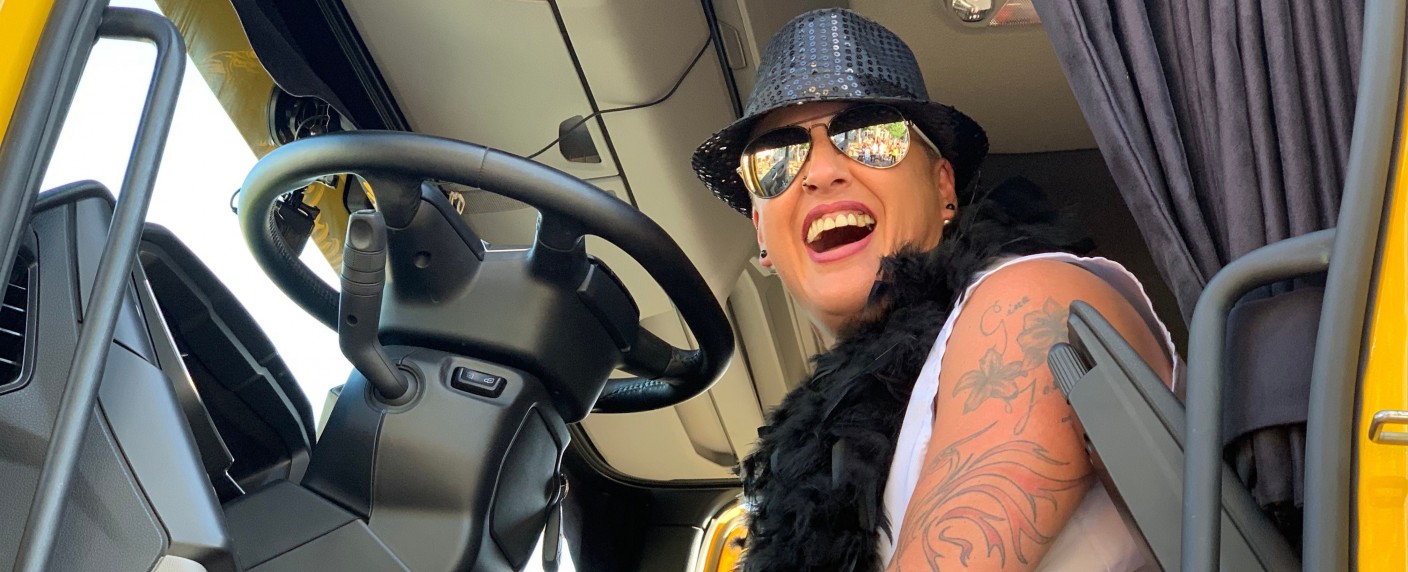 „Trucker Babes“: Neue Staffel startet noch im Juli – Beliebte Doku-Soap meldet sich bei Kabel Eins zurück – Bild: Kabel Eins/​Story House Productions