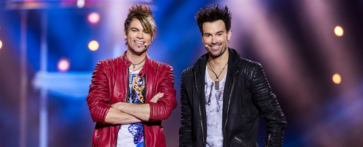 Die Ehrlich Brothers laden in die „Fabrik der Träume“ – Neue RTL-Show mit dem Magier-Duo – Bild: TVNOW/​Sebastian Drüen