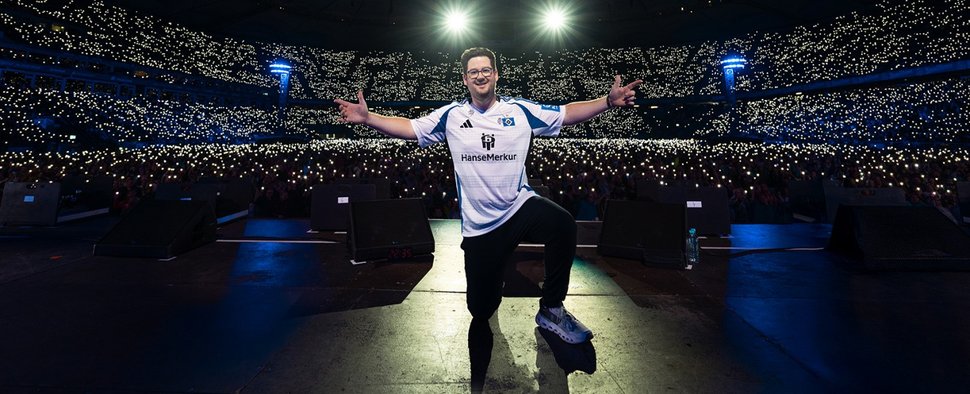 Chris Tall im Hamburger Volksparkstadion – Bild: ProSieben/Joyn/Robert Maschke