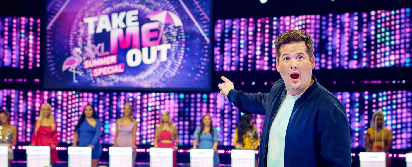 Quoten: „Take Me Out“ behauptet sich ordentlich gegen European Championships – „Paar Love“ verabschiedet sich mau, ARD-Familiendrama punktet – Bild: RTL/​Frank Dicks