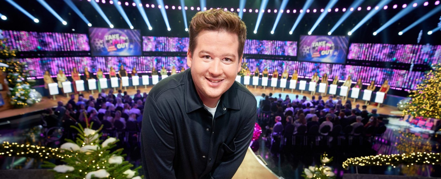„Take Me Out“: XXL XMas Special, aber ohne Jan Köppen – Datingshow entert erneut die RTL-Primetime – Bild: RTL/​Guido Engels