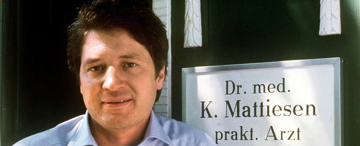 ZDFkultur wiederholt frühe „Der Landarzt“-Staffeln – Wiedersehen mit Dr. Mattiesen ab Juni – Bild: ZDF