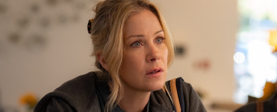 Christina Applegate als Jen Harding in ihrer aktuellen Serie „Dead to Me“ – Bild: Netflix