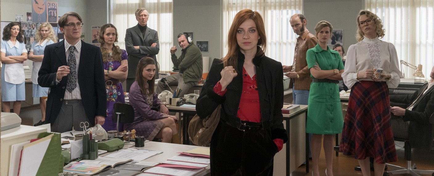 „Zarah“: ZDF kündigt neue Primetime-Serie mit Claudia Eisinger an – 1970er-Jahre-Emanzipationsgeschichte einer Journalistin – Bild: ZDF/​Georges Pauly