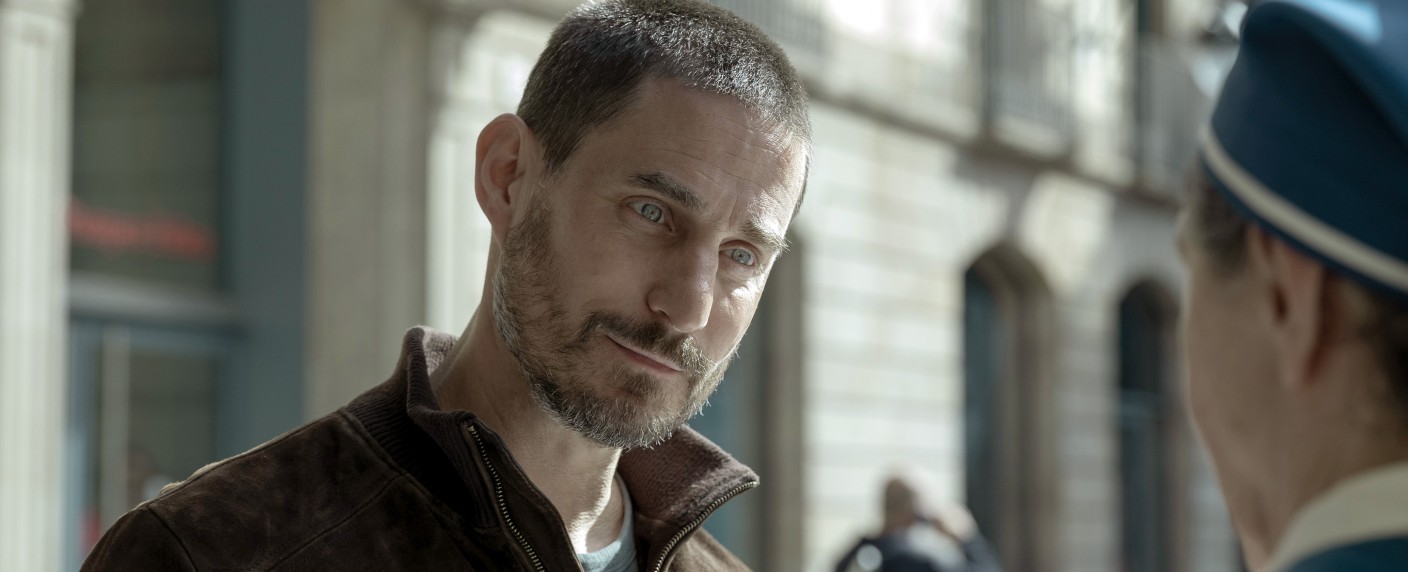 Clemens Schick verlässt den „Barcelona-Krimi“ – Schauspieler gibt Abschied auf Instagram bekannt – Bild: ARD Degeto/​Lucia Faraig