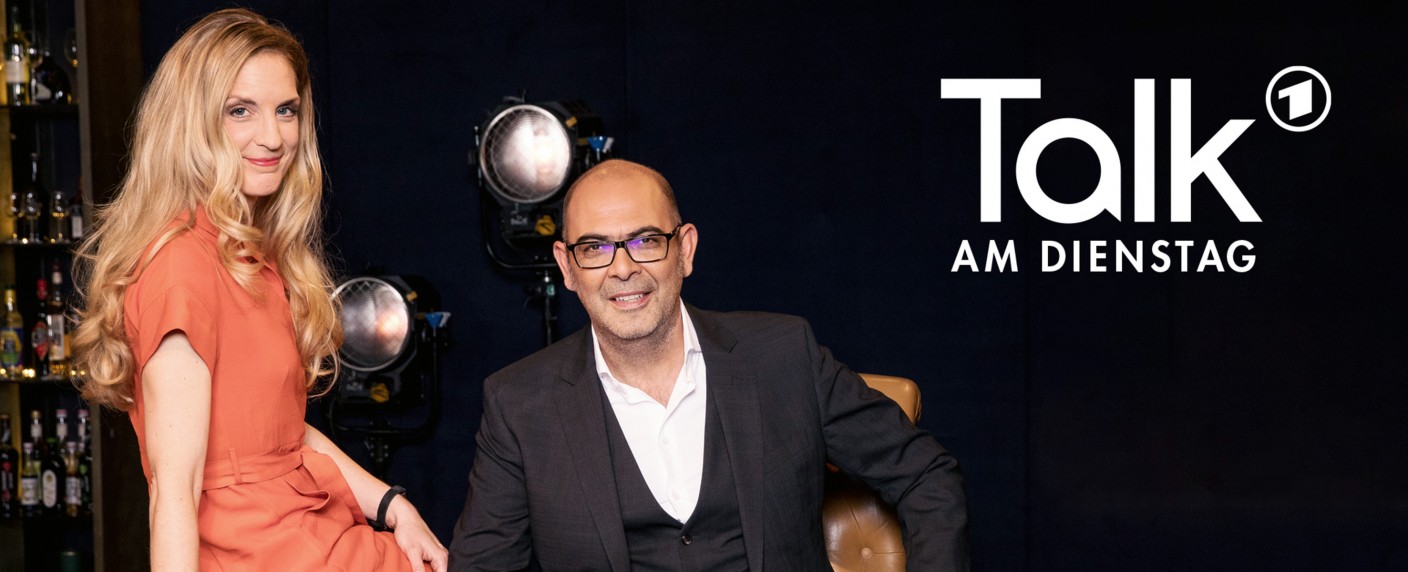 Neuer Überraschungstalk: Hannes Ringlstetter gelingt Sprung ins Erste – „Club 1“ verstärkt „Talk am Dienstag“-Schiene – Bild: BR/​Markus Konvalin