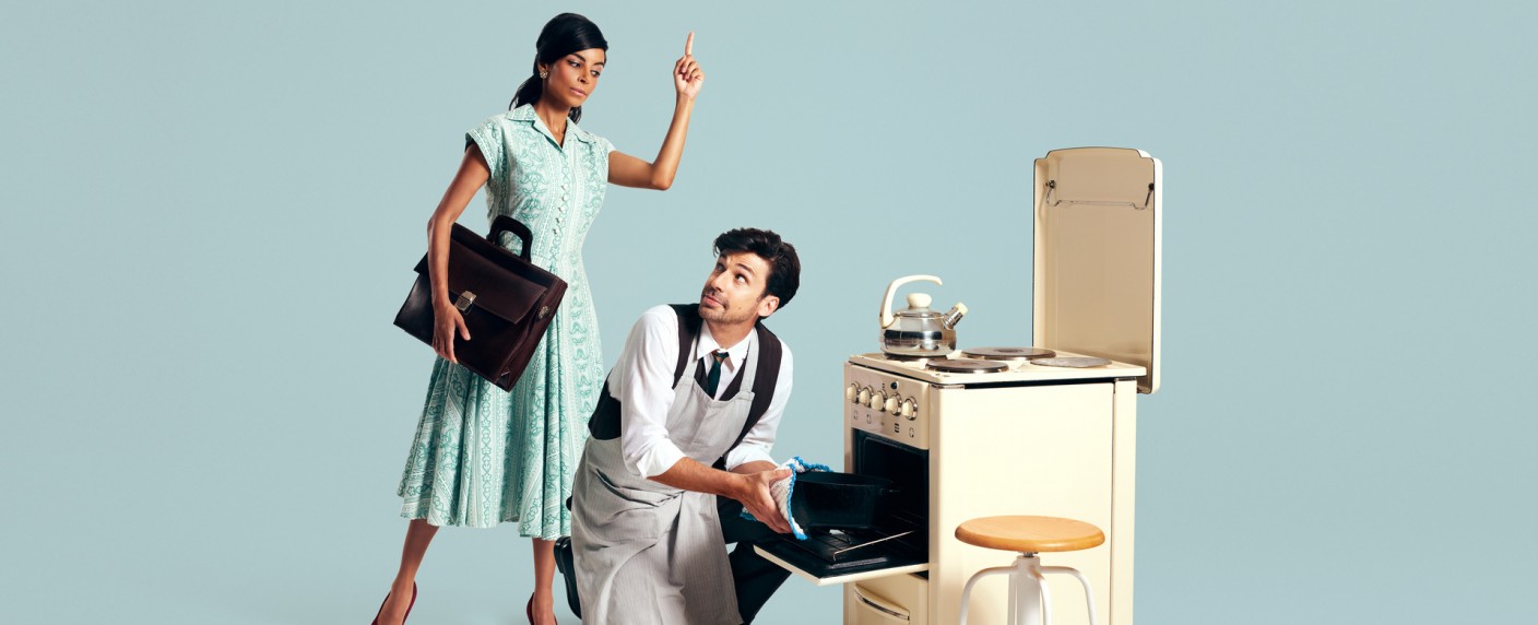 Collien Ulmen-Fernandes auf Zeitreise: Wie hat sich das Frauenbild verändert? – Dreiteilige „ZDFzeit“-Doku „laut. stark. gleich. berechtigt.“ – Bild: ZDF/​Maximilian Koenig