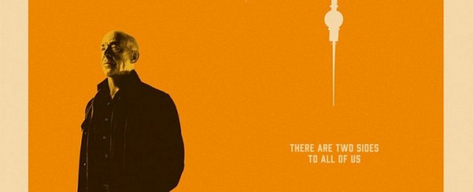 „Counterpart“: Ausschnitt aus dem Poster zur zweiten Staffel – Bild: Starz