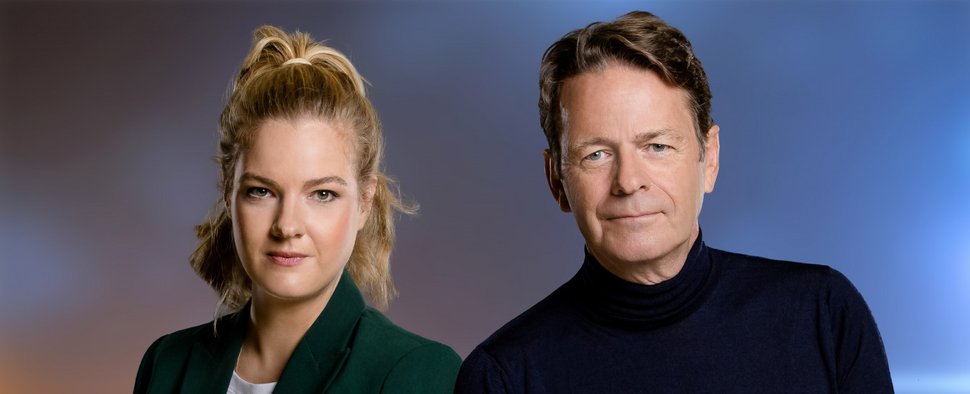 Moderieren den Podcast „Aktenzeichen XY … Unvergessene Verbrechen“: Conny Neumeyer und Rudi Cerne – Bild: ZDF/Nadine Rupp