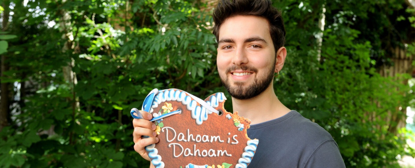 „Dahoam is Dahoam“: Publikumslieblinge kehren zurück, Stars aus „GZSZ“, „Sturm der Liebe“ und „Die Bergretter“ in Gastrollen – Wiedersehen mit Felix Brunner und Brunnerwirt Joseph angekündigt – Bild: BR/​Marco Orlando Pichler