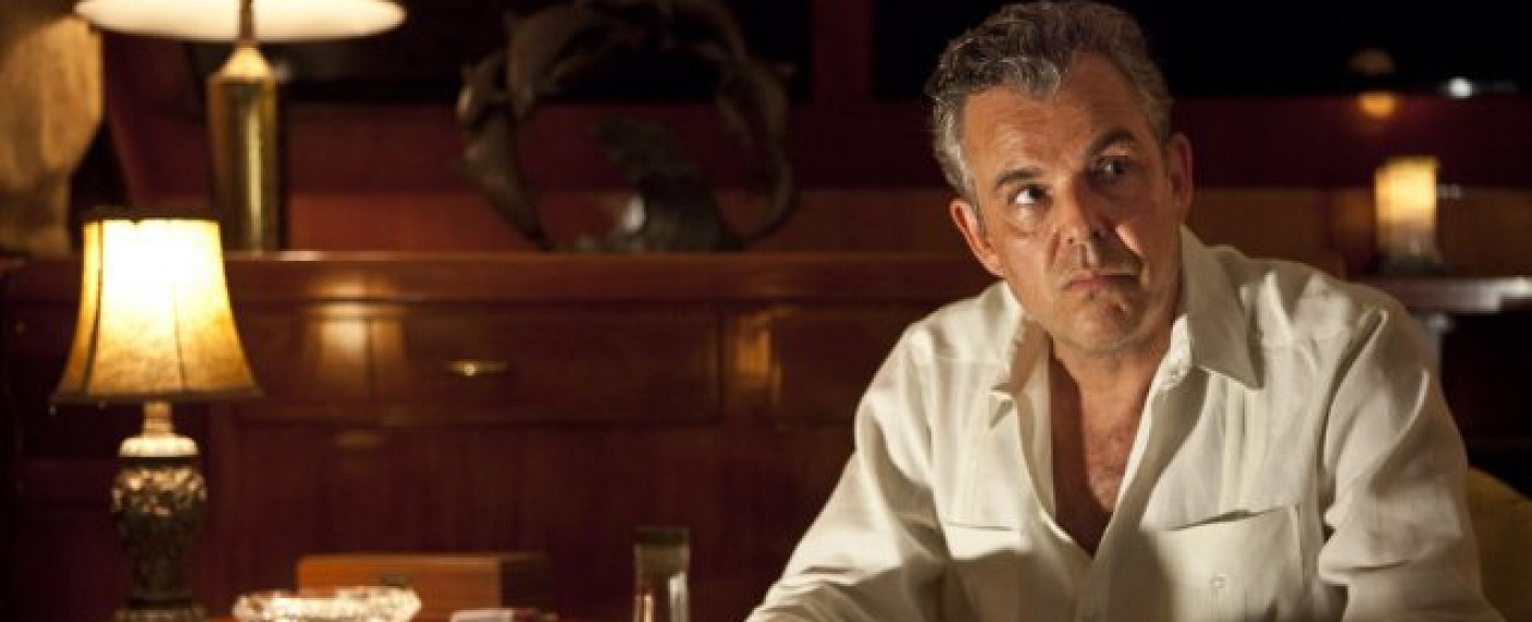 Danny Huston („Magic City“) in NBC-Pilot „Salvation“ – Weitere Darsteller für „State of Affairs“ und „Love Is Reality“ – Bild: Starz