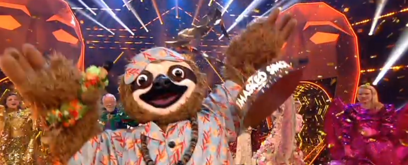 „The Masked Singer“-Finale: Alle Masken sind gefallen und der Gewinner ist … – Hase, Faultier, Drache und Wuschel sind enttarnt – Bild: ProSieben/​Screenshot