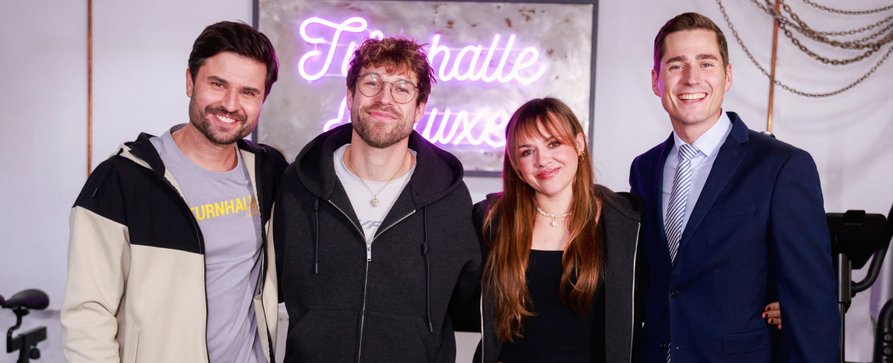 „Köln 50667“-Stars besuchen „Unter uns“ – Soap trifft Soap – Bild: RTL/​Sebastian Meyer