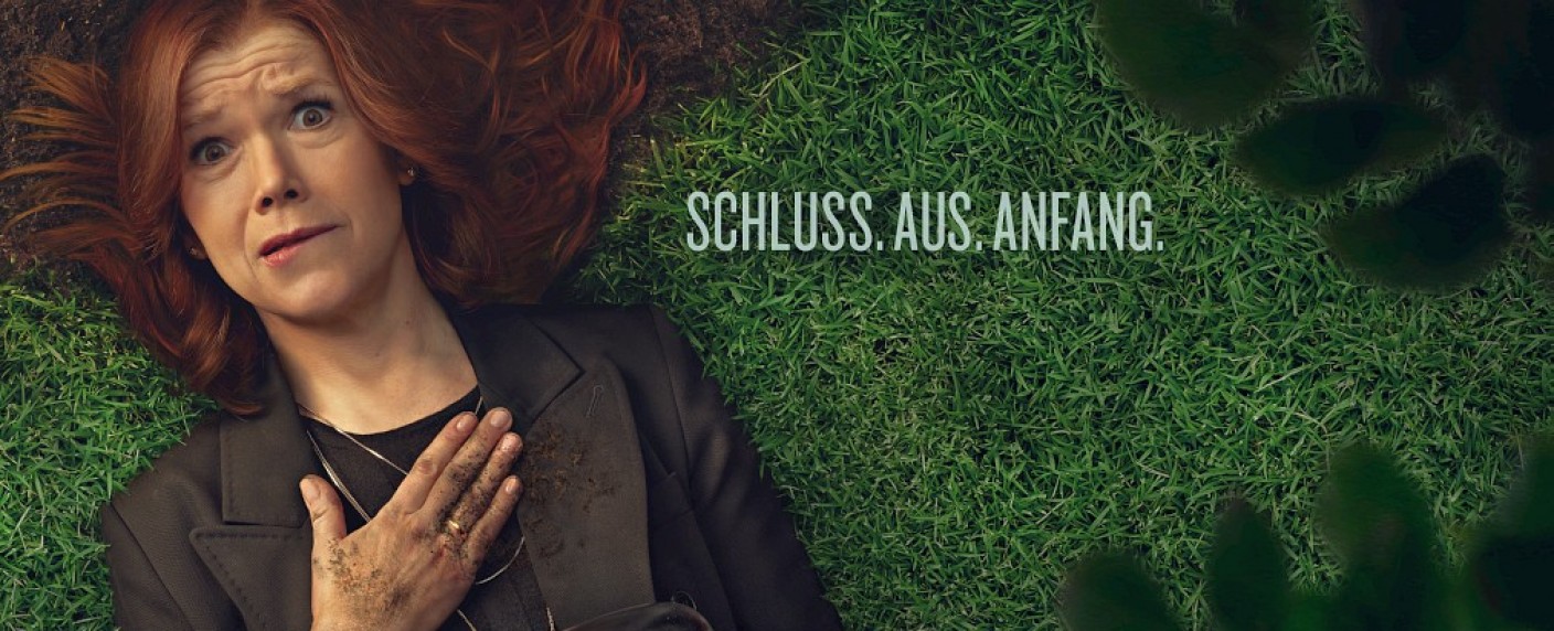 „Das letzte Wort“: Anke Engelke überzeugt als Trauerrednerin in hervorragendem Ensemble – Review – Netflix-Dramedy um Beerdigungen trifft richtigen Ton zwischen Humor und Tragik – Bild: Netflix