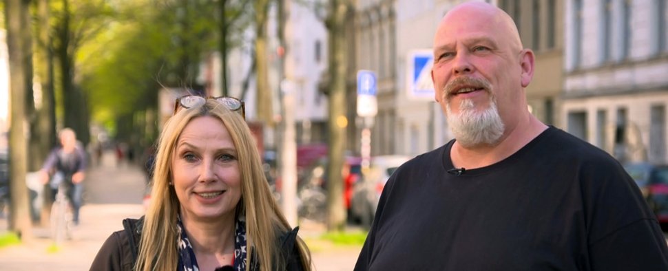 „Das Messie-Team“ ist zurück: Therapeutin Sabina Hankel-Hirtz und Entrümpelungsprofi Dennis Karl – Bild: RTL Zwei/EndemolShine Germany