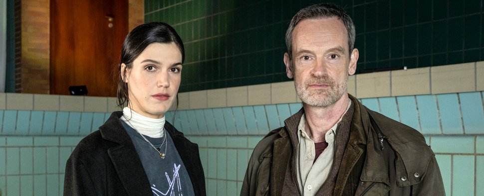Das neue Dortmunder „Tatort“-Ermittlerduo mit Sophia Mercedes Burtscher (l.) und Jörg Hartmann (r.) – Bild: WDR/Bavaria Fiction GmbH/Thomas Kost