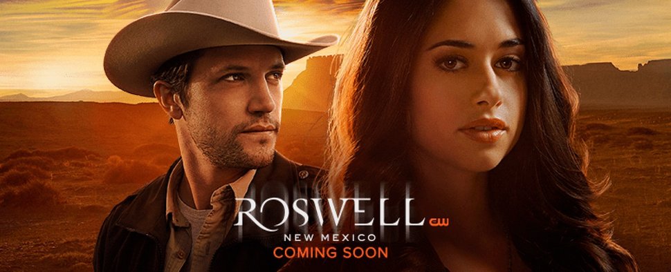 Max (Nathan Parsons) und Liz (Jeanine Mason) stehen im Zentrum von „Roswell, New Mexico“ – Bild: The CW