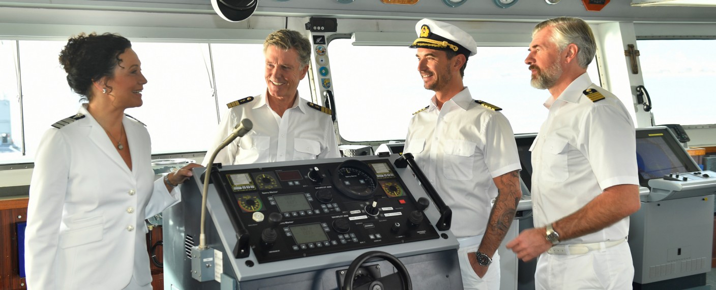 Quoten: Starkes „Traumschiff“ mit Verlusten, alter „Tatort“ siegt – „The Voice Kids“ mit Tiefstwert, „Jumanji“ und „Deadpool 2“ punkten – Bild: ZDF/​Dirk Bartling