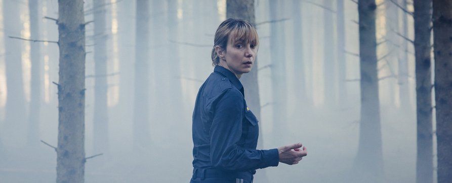 „Das Vergessen“: Packender Trailer zum neuen ARD-Krimi mit Julia Koschitz („Herrhausen“) – Polizistin ringt mit Suche nach Mörder und Frühdemenz – Bild: ARD Degeto Film/ORF/Odeon Fiction/Mona Film/Victoria Herbig „Das Vergessen“: Packender Trailer zum neuen ARD-Krimi mit Julia Koschitz („Herrhausen“) – Polizistin ringt mit Suche nach Mörder und Frühdemenz – Bild: ARD Degeto Film/ORF/Odeon Fiction/Mona Film/Victoria Herbig