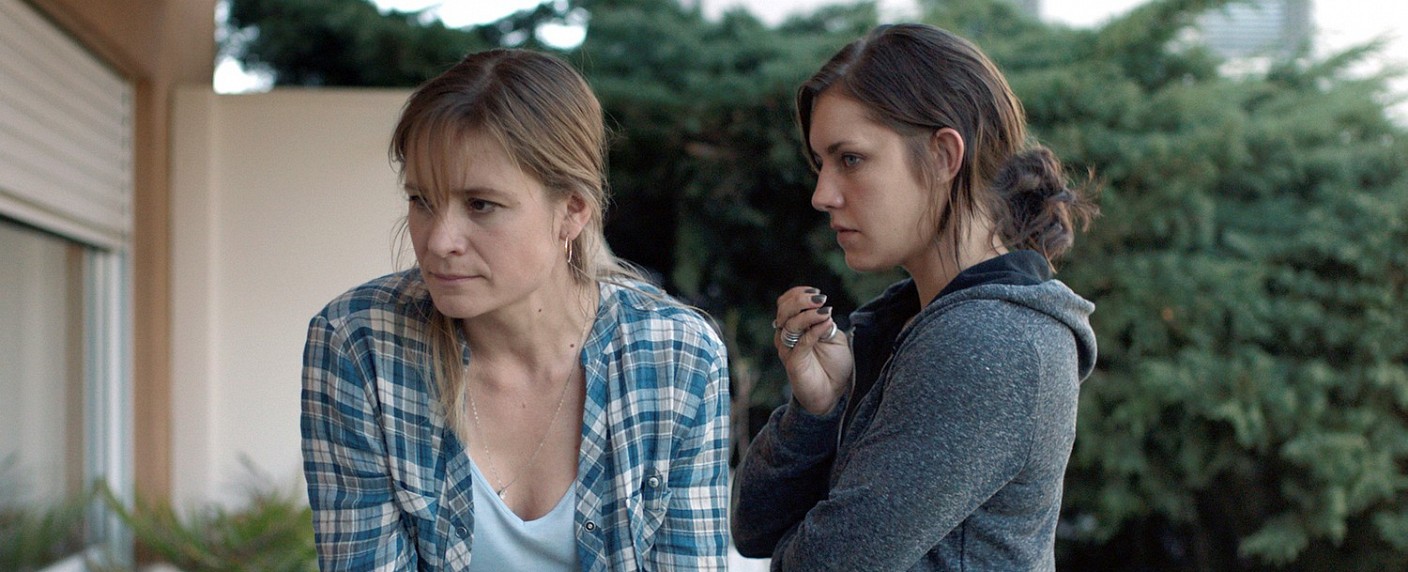 „Das Verschwinden“: Eventprogrammierung für spannende ARD-Serie – Mutter spürt verschollener Tochter nach – Bild: ARD Degeto/​BR/​WDR/​NDR/​23/​5 Filmproduktion/​Yoshi Heimrath (Repros)