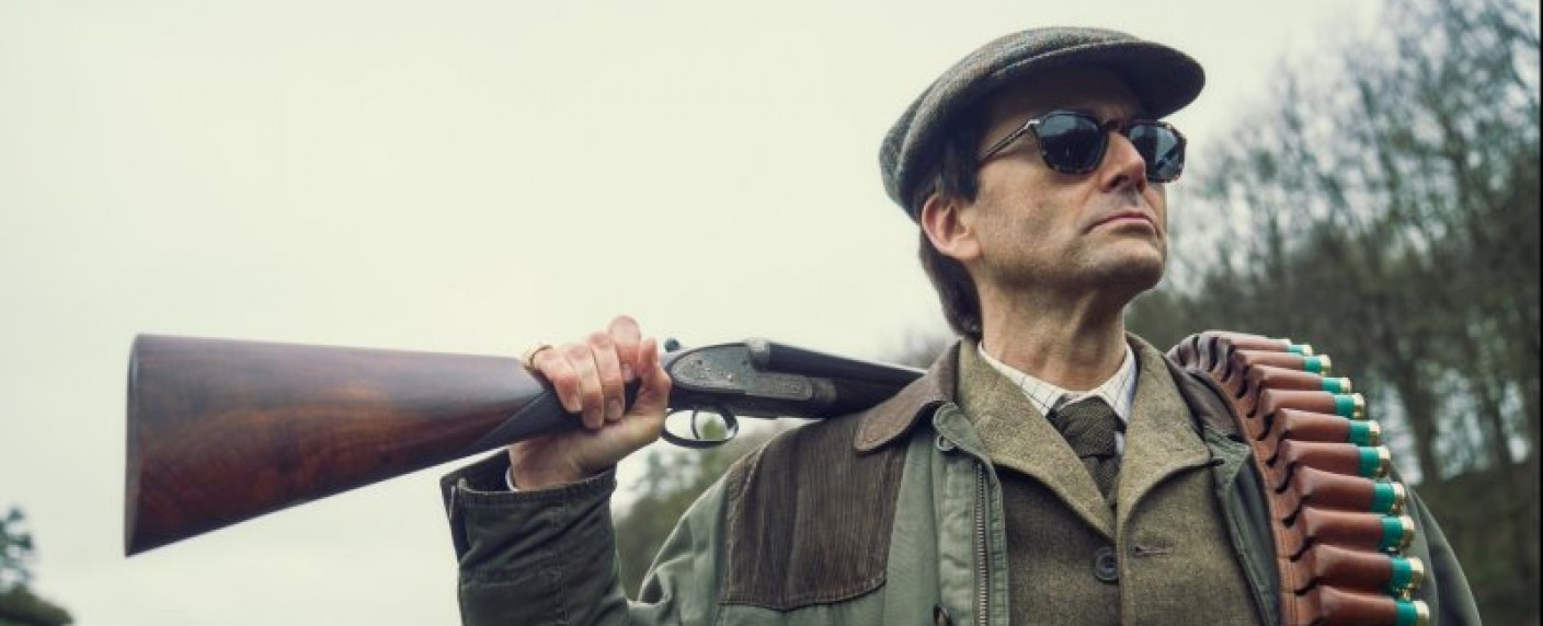 [UPDATE] „Rivals“: Trailer für neue Serie mit Ex-„Doctor Who“ David Tennant – Auch „Poldark“-Star Aidan Turner in 80er-Jahre-Verfilmung – Bild: Hulu