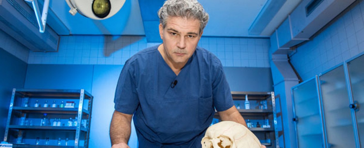 „Dem Tod auf der Spur“: Neue Sat.1-Crime-Doku ab Juni – Michael Tsokos rekonstruiert seine spektakulärsten Fälle – Bild: Sat.1