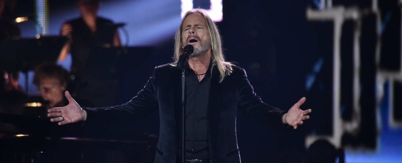 „The Voice Senior“ erhält zweite Staffel – Sat.1 schickt Senioren-Castingshow in die Verlängerung – Bild: Sat.1/​André Kowalski