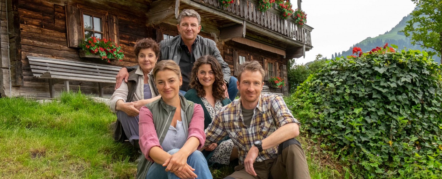 „Der Bergdoktor“: Erfolgreichste Staffel in der Geschichte der ZDF-Serie – Rekordwerte für Quotenhit mit Hans Sigl – Bild: ZDF/​Erika Hauri