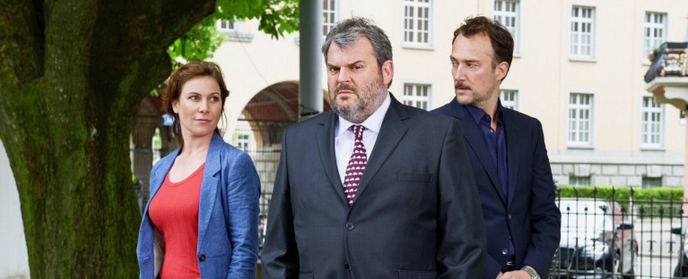 „Der Bestatter“: Späte Fortsetzung der Schweizer Erfolgsserie in Deutschland – Sky Krimi importiert nach sechs Jahren frische Folgen – Bild: SRF /​ Marion Nitsch