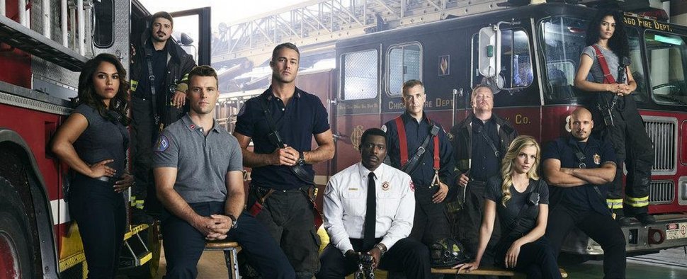 Der Casst der sechsten Staffel von „Chicago Fire“ – Bild: 2017 NBCUniversal Media, LLC © UNIVERSAL CHANNEL