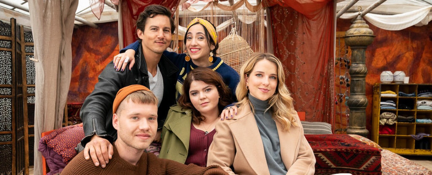 „Damaged Goods“: Deutsche Amazon-Dramedy erhält Free-TV-Premiere – Sophie Passmann und Tim Oliver Schultz navigieren sich durchs Großstadtleben – Bild: Prime Video