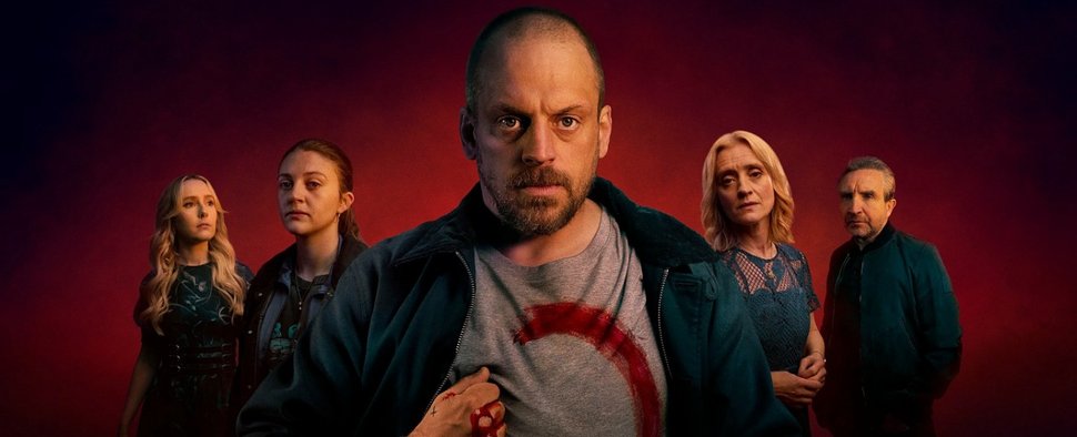 Der Cast von „Reunion“: (v.l.) Rose Ayling-Ellis, Lara Peake, Matthew Gurney, Anne-Marie Duff und Eddie Marsan – Bild: BBC