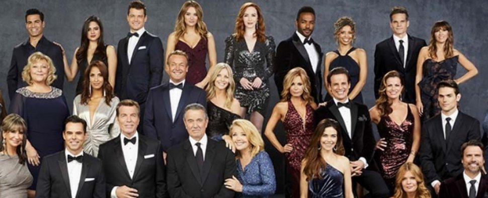 Der Cast von „Schatten der Leidenschaft“ kann sich über eine Verlängerung bis 2024 freuen – Bild: CBS