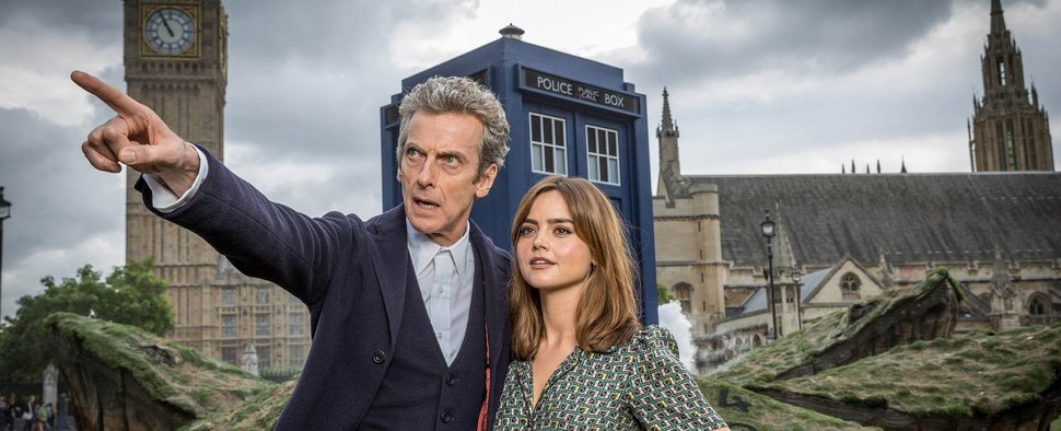 Nicht mehr lange ein Team: der Doctor (Peter Capaldi) und Clara Oswald (Jenna-Louise Coleman) – Bild: Guy Levy/BBC