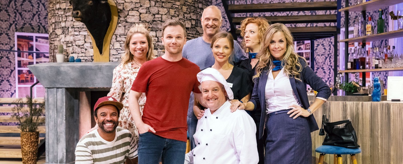 RTL setzt „Hotel Verschmitzt“ mit Ralf Schmitz fort – Impro-Comedy aus dem Hotel wird verlängert – Bild: MG RTL D /​ Bernd-Michael Maurer