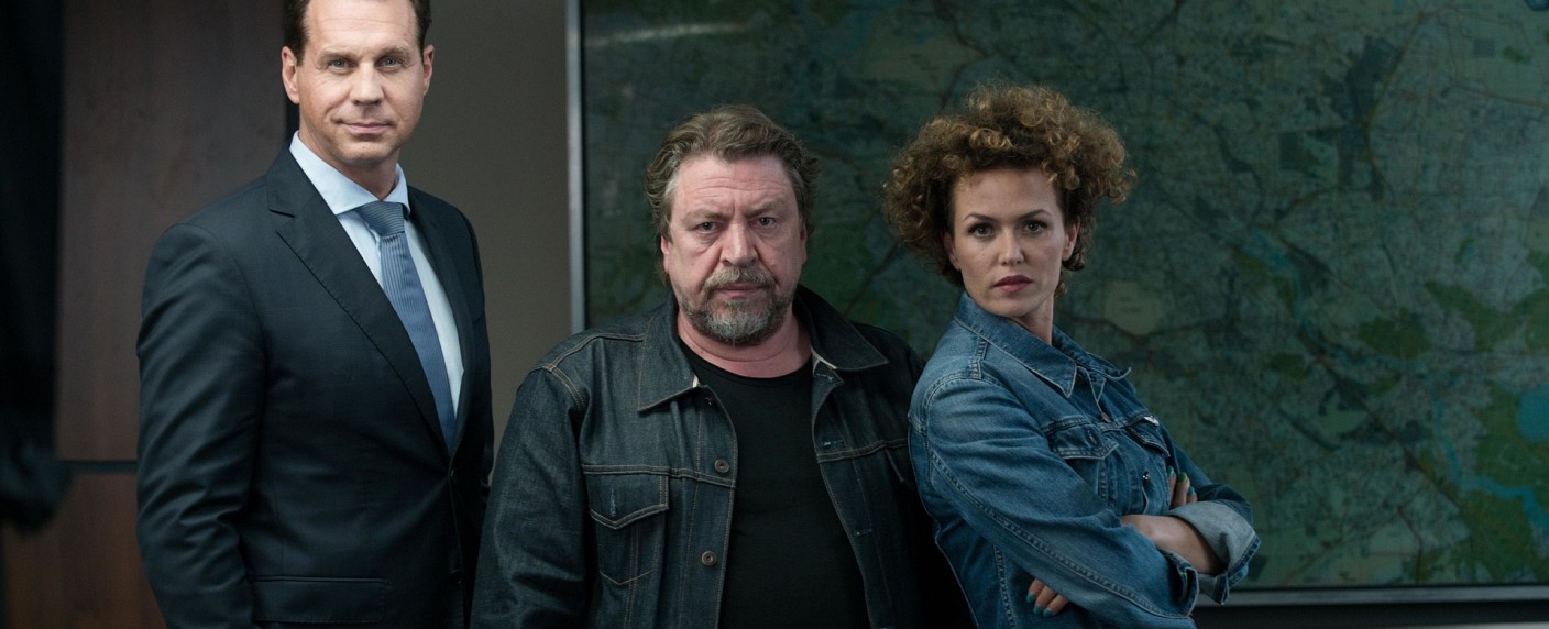 Quoten: ZDF-Thriller „Der gute Bulle“ unschlagbar, „Hart aber fair“ punktet mit Wahlthema – Zweites „WWM“-Jubiläumsspecial ordentlich, erfolgreiche Rückkehr von „2 Broke Girls“ und „Mom“ – Bild: ZDF/​Stephanie Kulbach