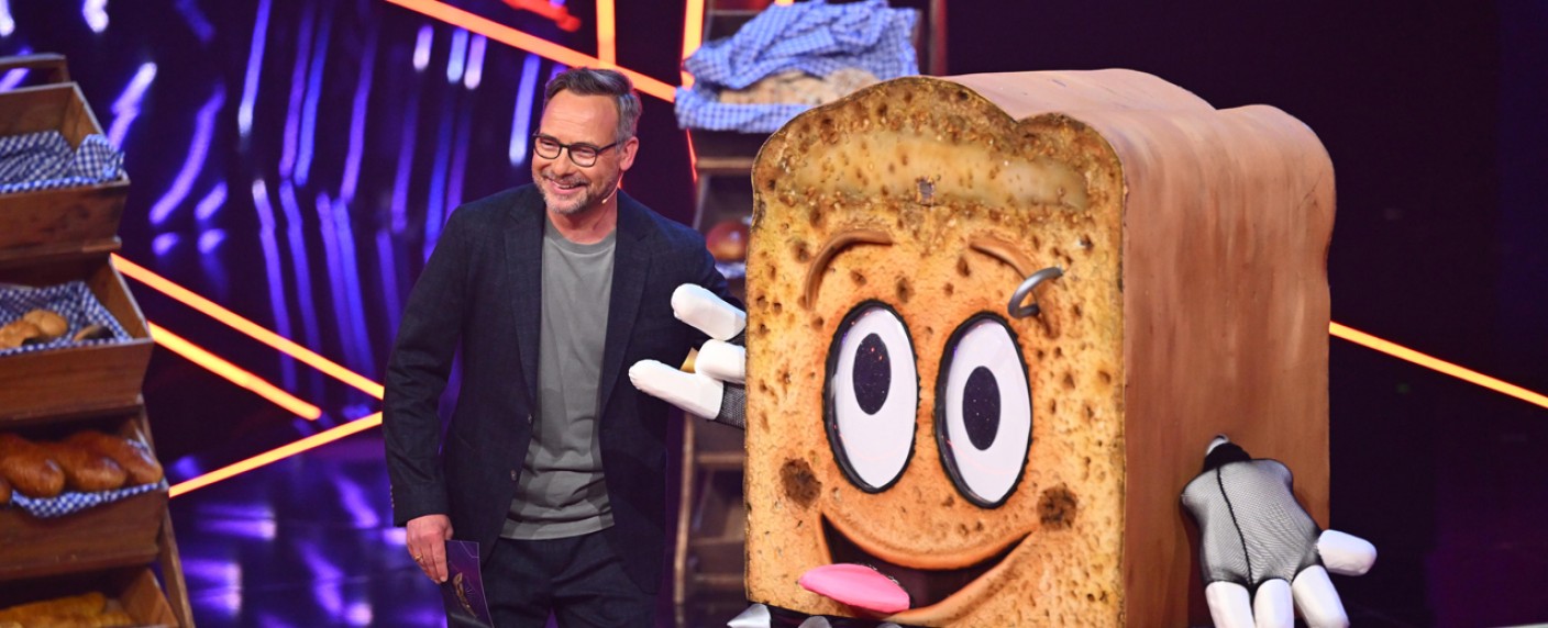 Quoten: „The Masked Singer“-Halbfinale lässt Jauch-Gottschalk-Schöneberger-Show hinter sich – „Der Quiz-Champion“ im ZDF stark, ARD-Krimi insgesamt stärker – Bild: ProSieben/​Willi Weber