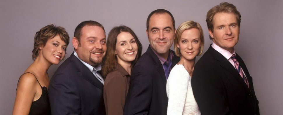 Der ursprüngliche Cast von „Cold Feet“ – Bild: ITV