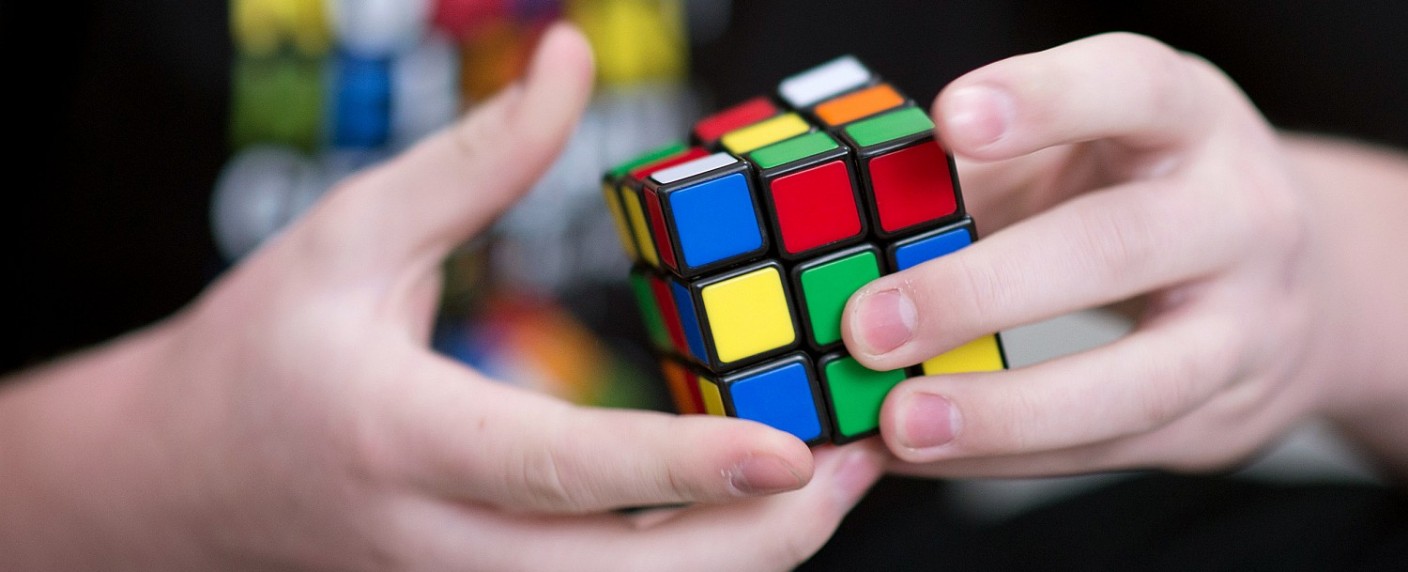 Quoten: „Lieblingsjahrzehnt“ im Ersten schlägt „Fernsehmomente“ bei RTL – Keine Freudentränen bei RTL Zwei für „Deine Hochzeit – Live!“ – Bild: WDR/​dpa/​Bernd Thissen