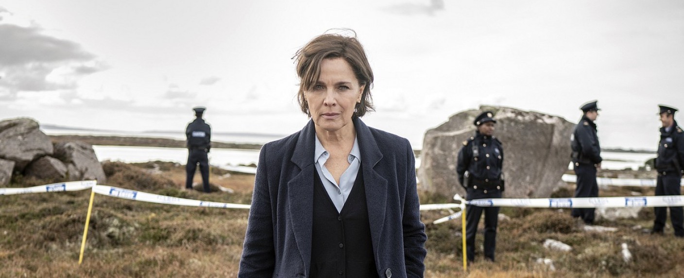 „Der Irland-Krimi“ mit Désirée Nosbusch: Zwei neue Folgen im Frühjahr – ARD-Krimireihe geht Ende März weiter – Bild: ARD Degeto/​Sammy Hart